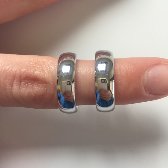 Simple Sterling Silver Hoop Earrings 925 - Picture 4 of 7